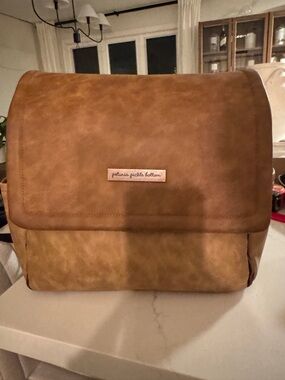 Petunia Pickle Bottom Tan Brown Leather Messenger Diaper Bag